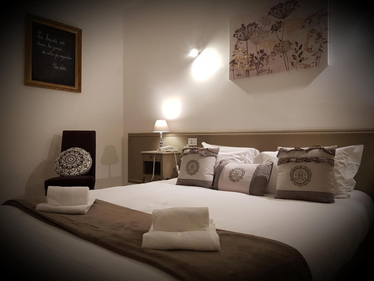 Hotel Du Chateau - Beynac Et Cazenac Eksteriør bilde